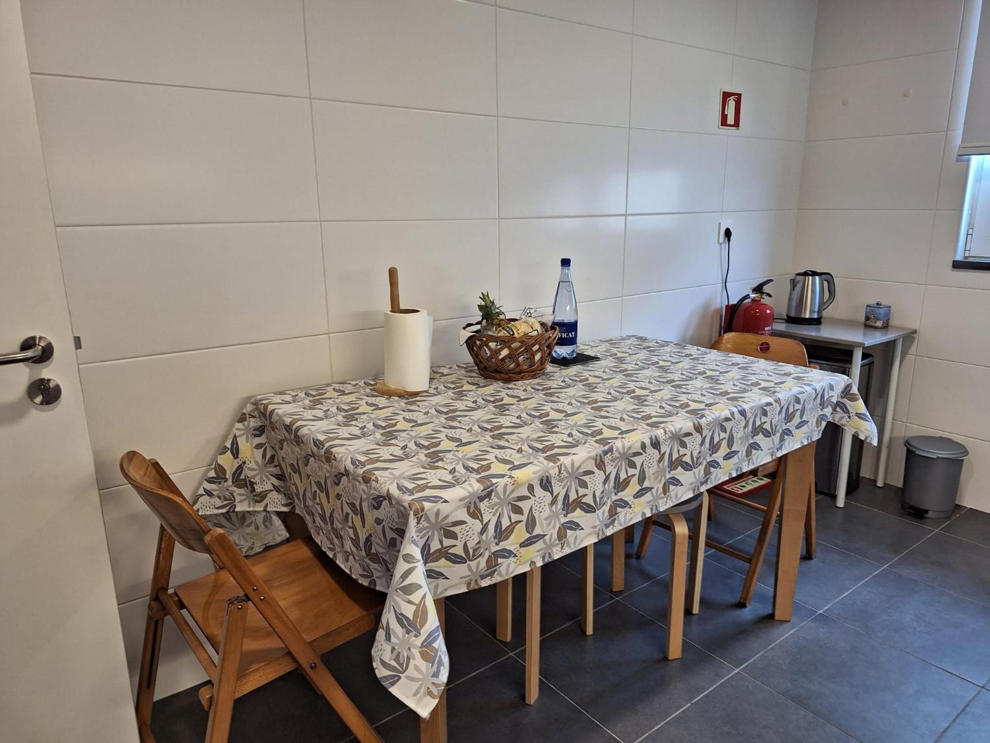 Coliseum Residence 蓬塔德尔加达 外观 照片